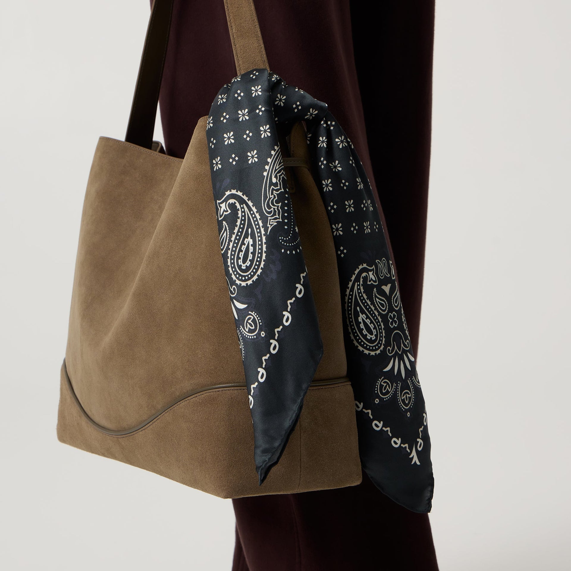 Kith Women Printed Paisley Silk Bandana - Black Beauty