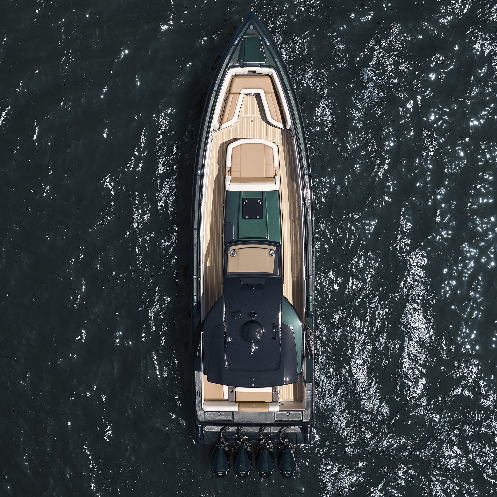 MADE-TO-ORDER | Kith for Cigarette Racing 42 Auroris