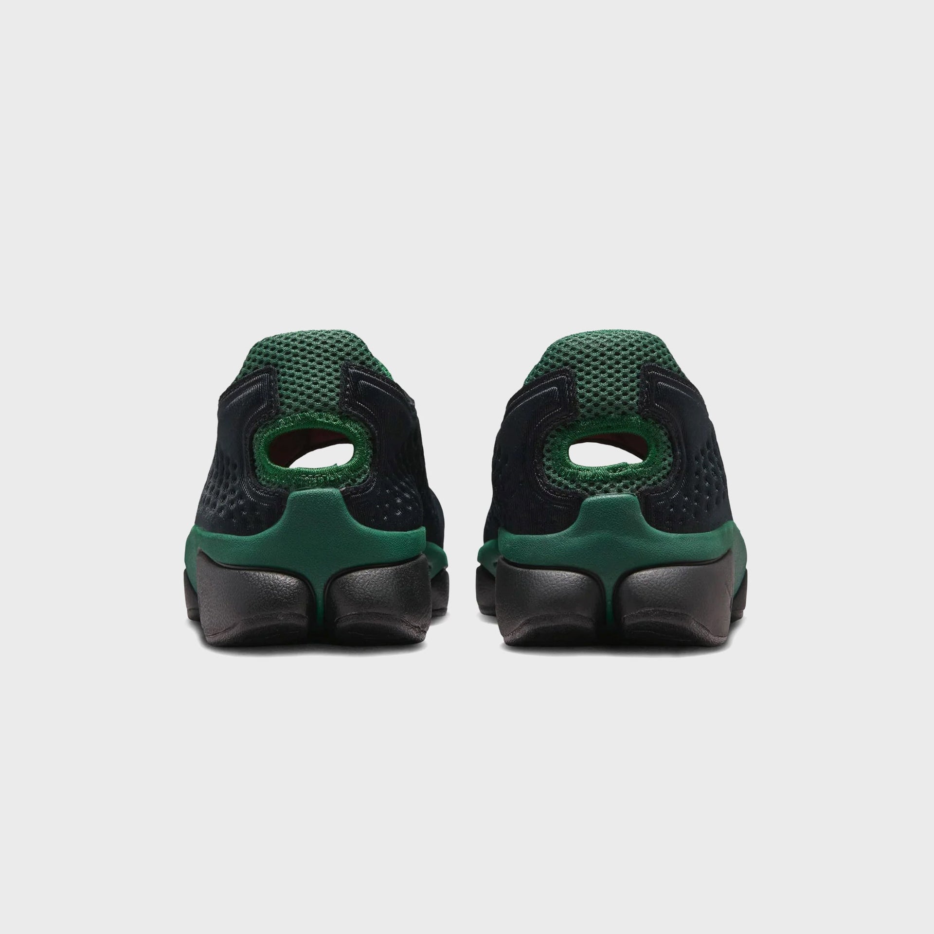 Nike WMNS Rift 2 - Black / Team Dark Green