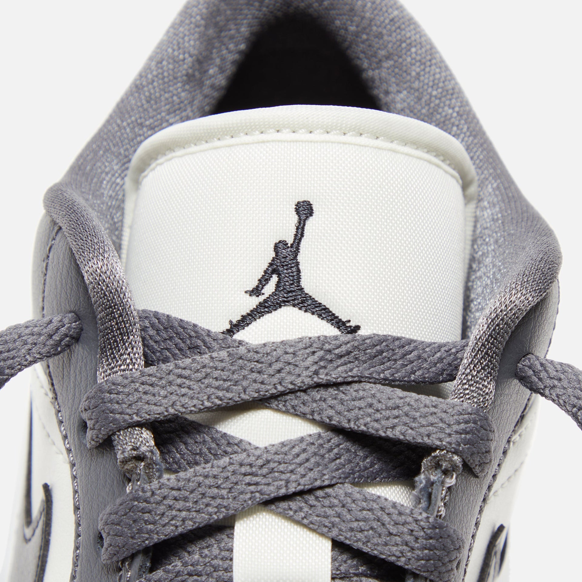 Air Jordan 1 Low pour femmes - Voile / Noir / Gris foncé / Blanc
