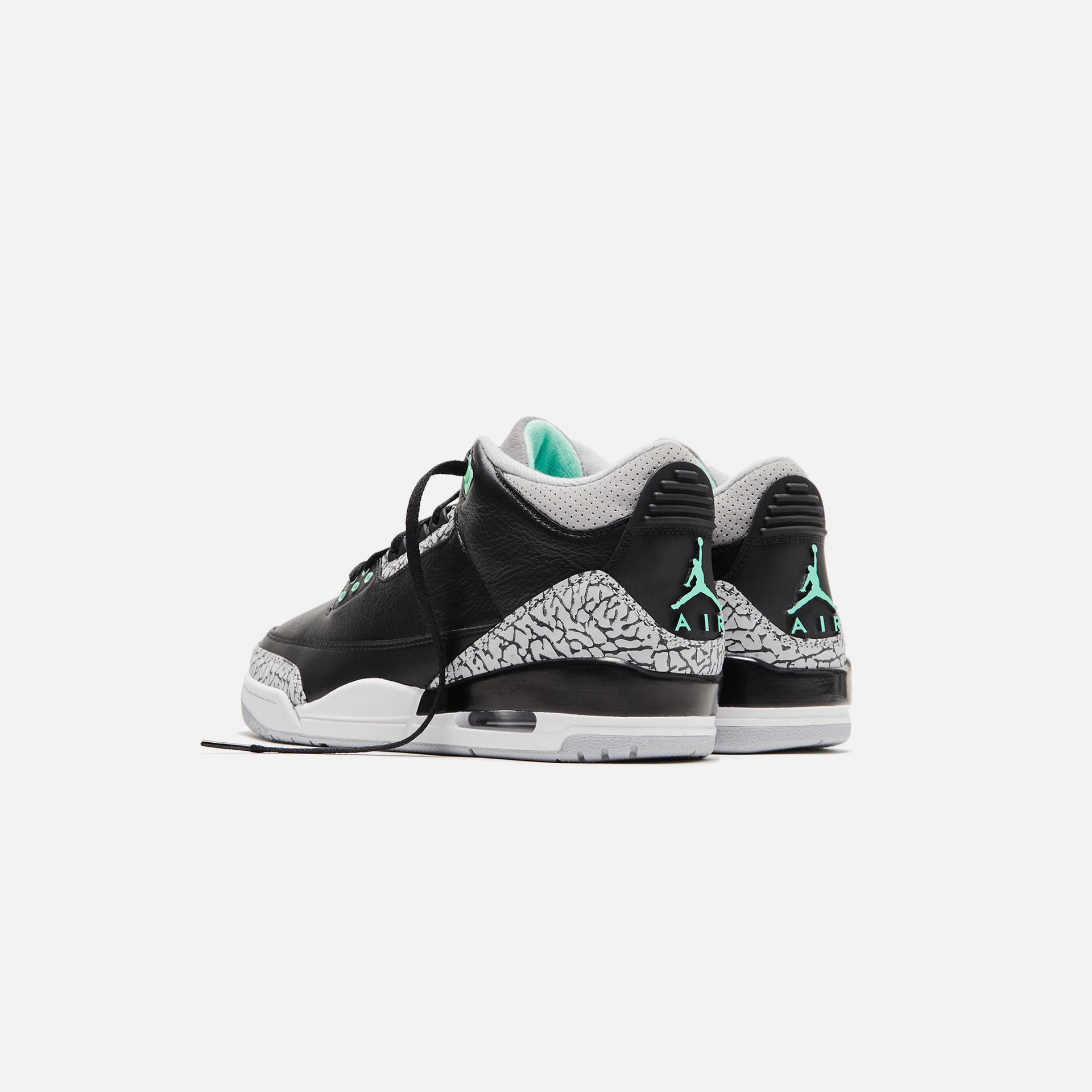 Jordan Air Jordan 3 Retro - Noir / Vert fluo / Gris loup / Blanc