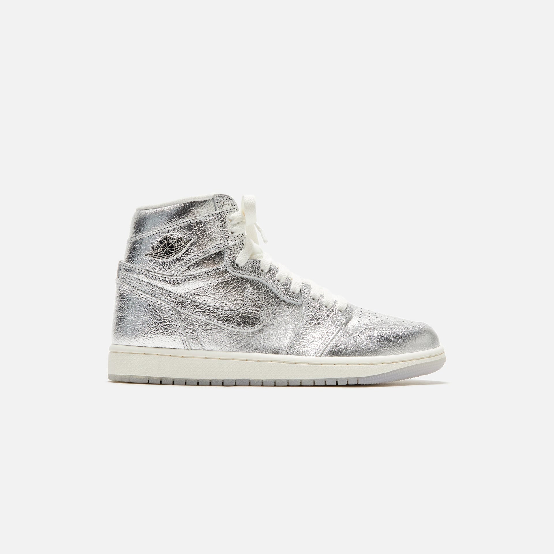 Jordan WMNS Air Jordan 1 Retro High OG - Metallic Silver / Photon Dust / Sail / Wolf Grey