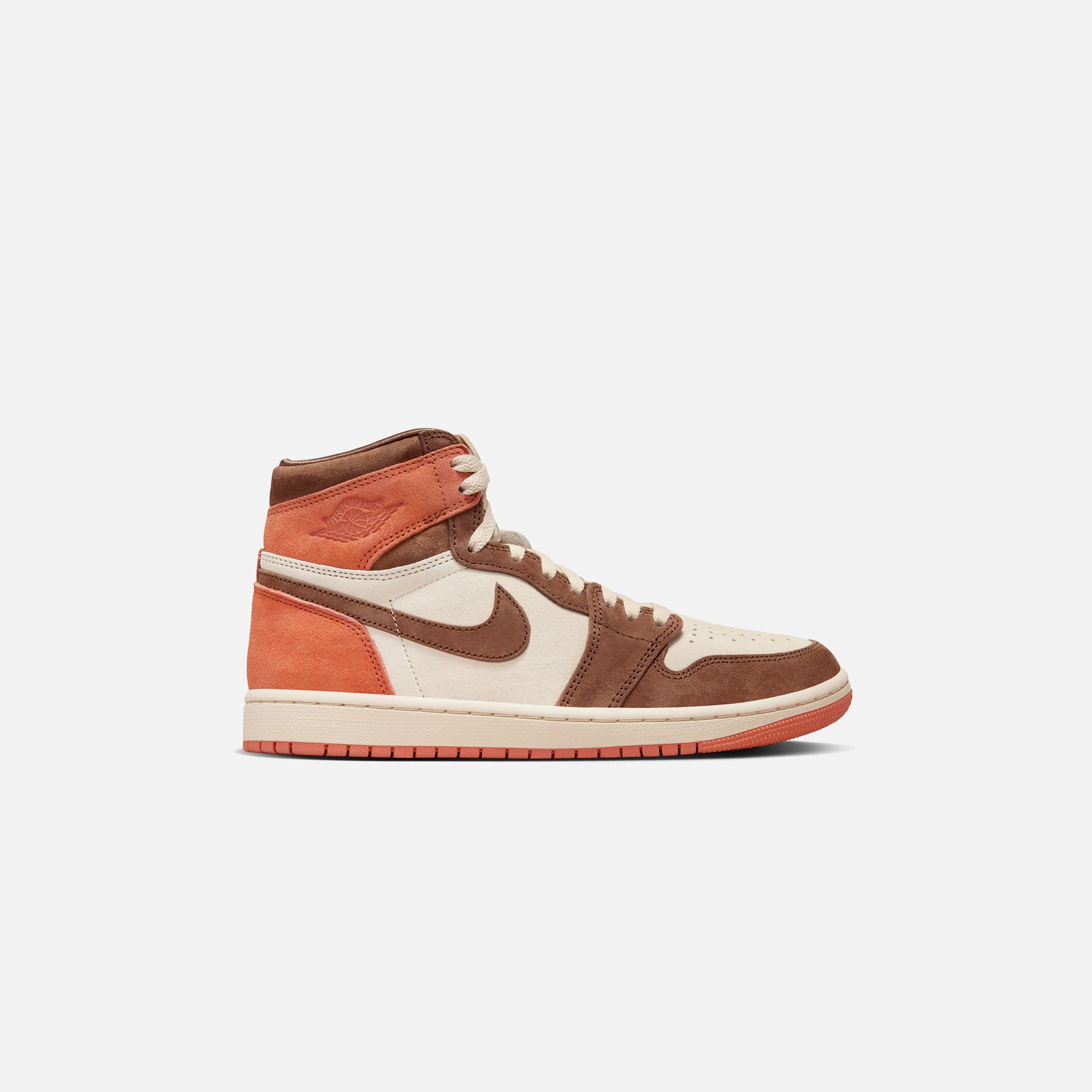 WMNS Air Jordan 1 Retro High OG - Cacao Wow / Sanddrift / Burnt Sunrise