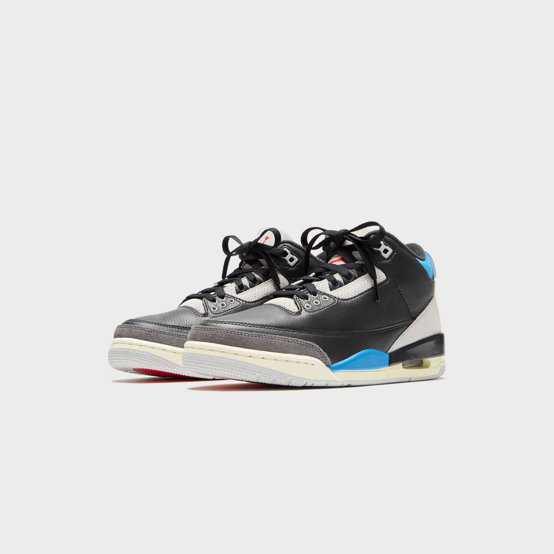 Jordan Air Jordan 3 Retro OG - Black / Chile Red / Neutral Grey / Military Blue / Coconut Milk