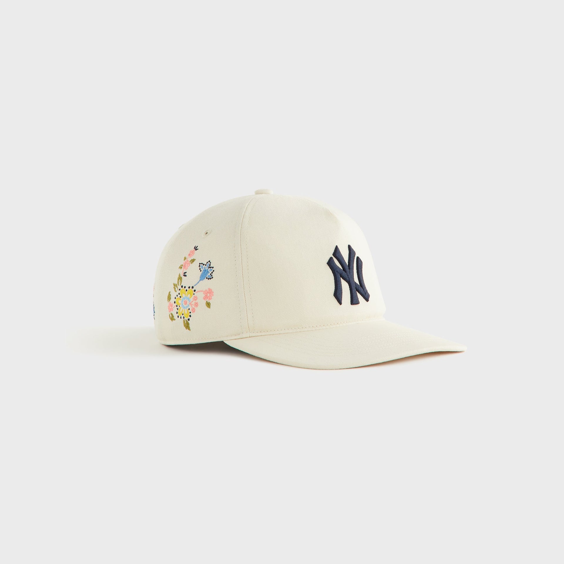Kith Kids for the New York Yankees Floral Hitch Snapback - Sandrift