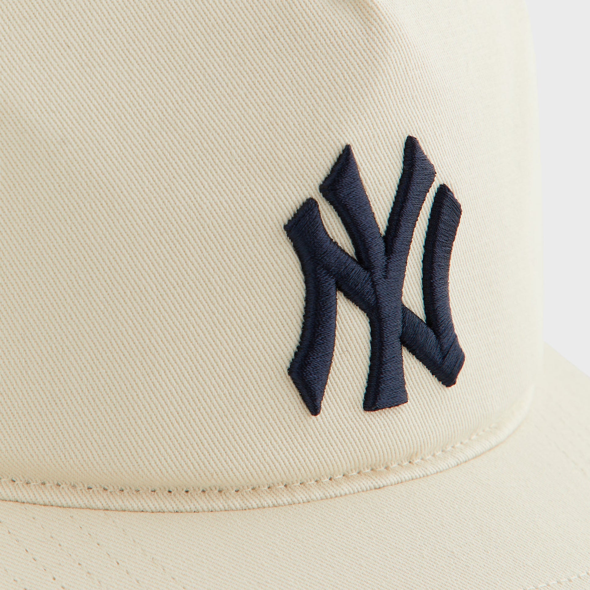 Kith Kids for the New York Yankees Floral Hitch Snapback - Sandrift