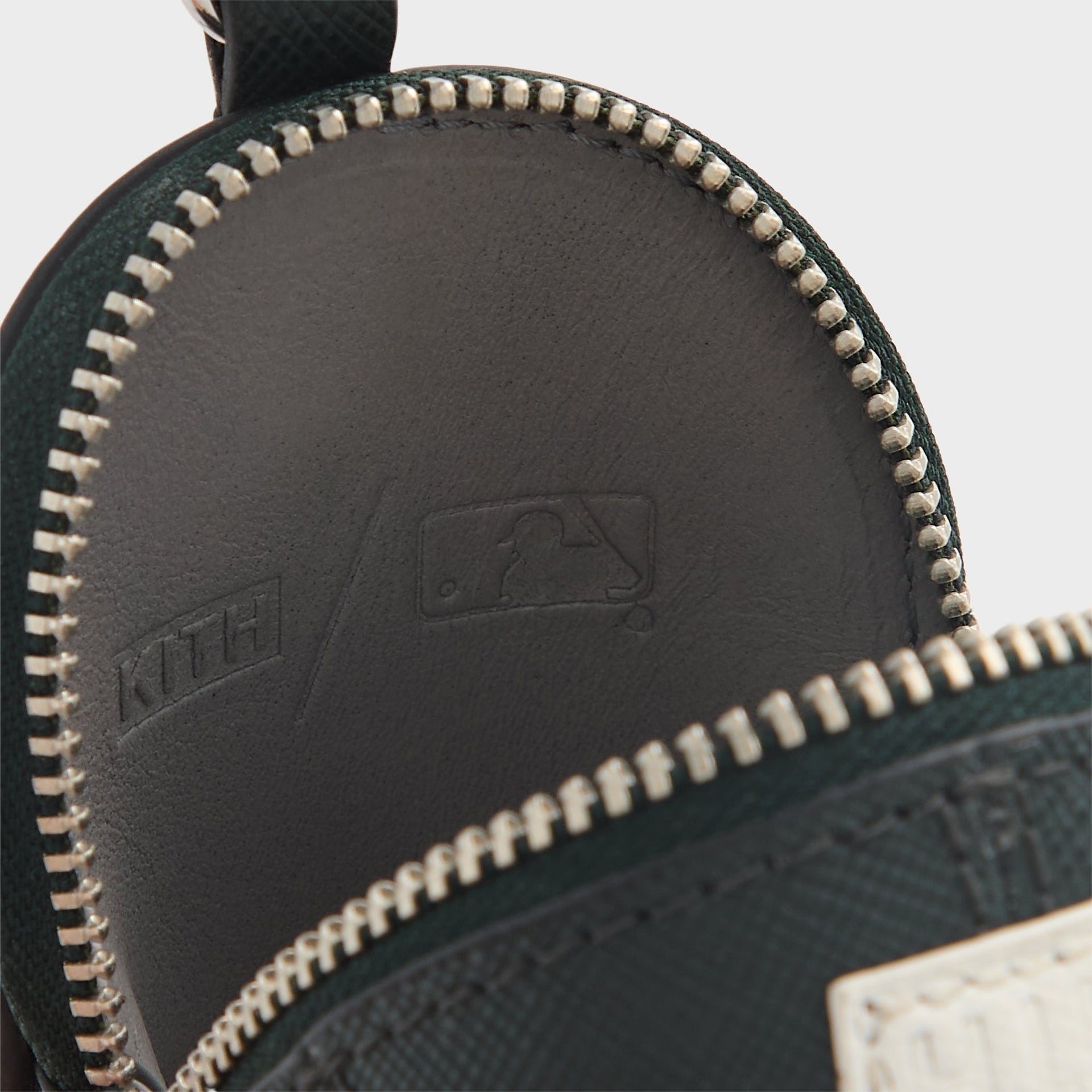 Kith for the New York Yankees Baseball Cap Leather Pouch - Stadium