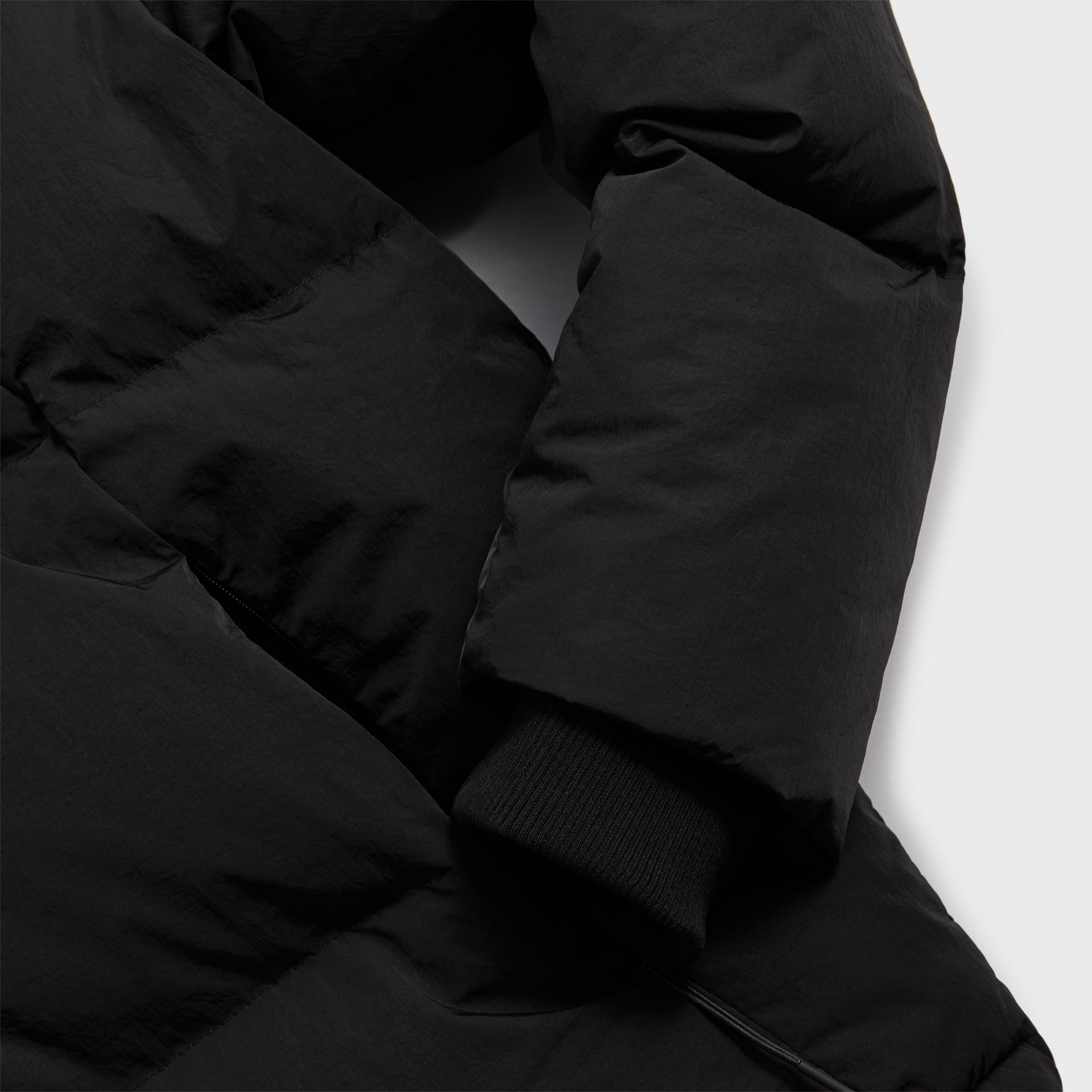 Kith Wrinkle Nylon Midi Puffer - Black