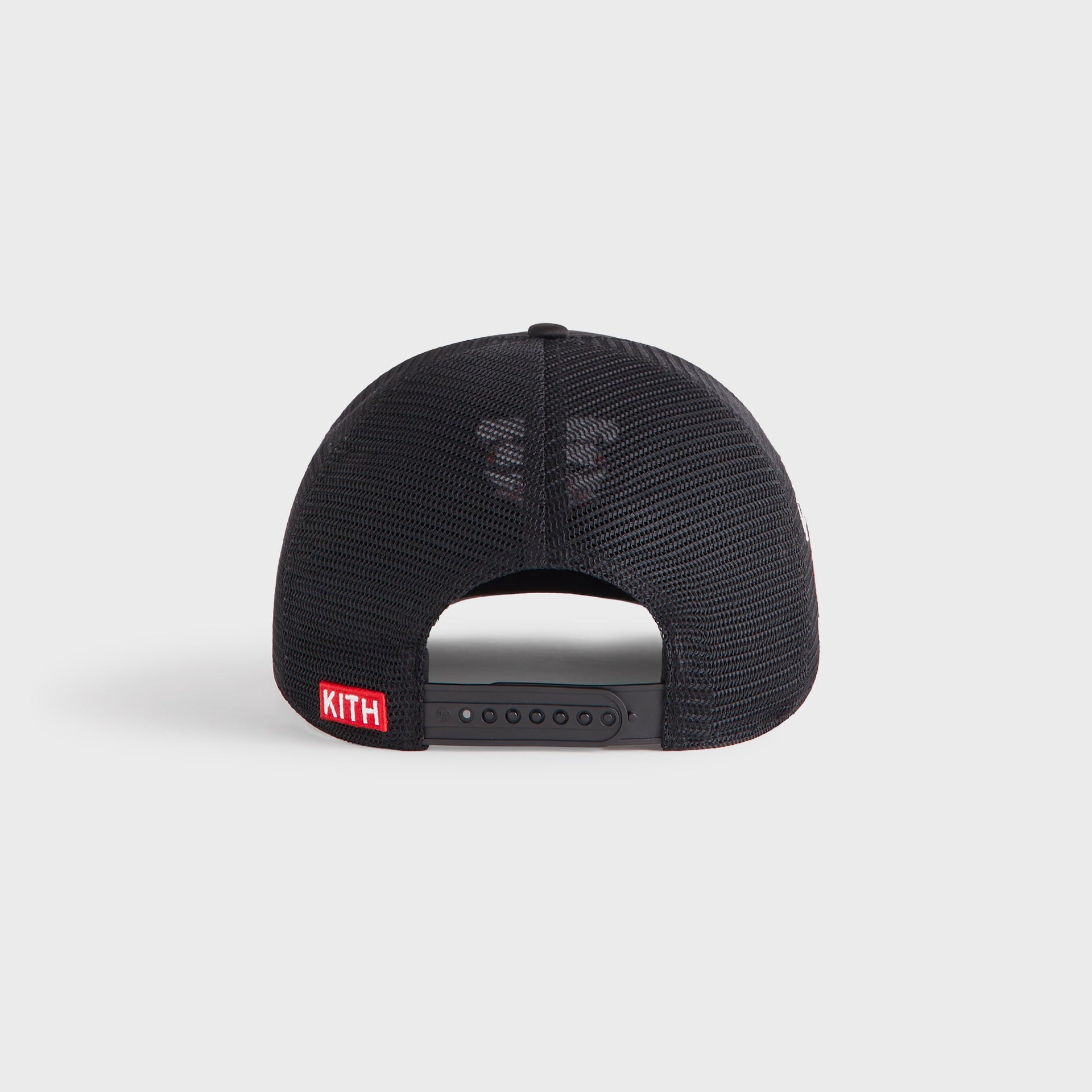 Kith & '47 for the Chicago Bulls Hitch Snapback Trucker Hat - Black