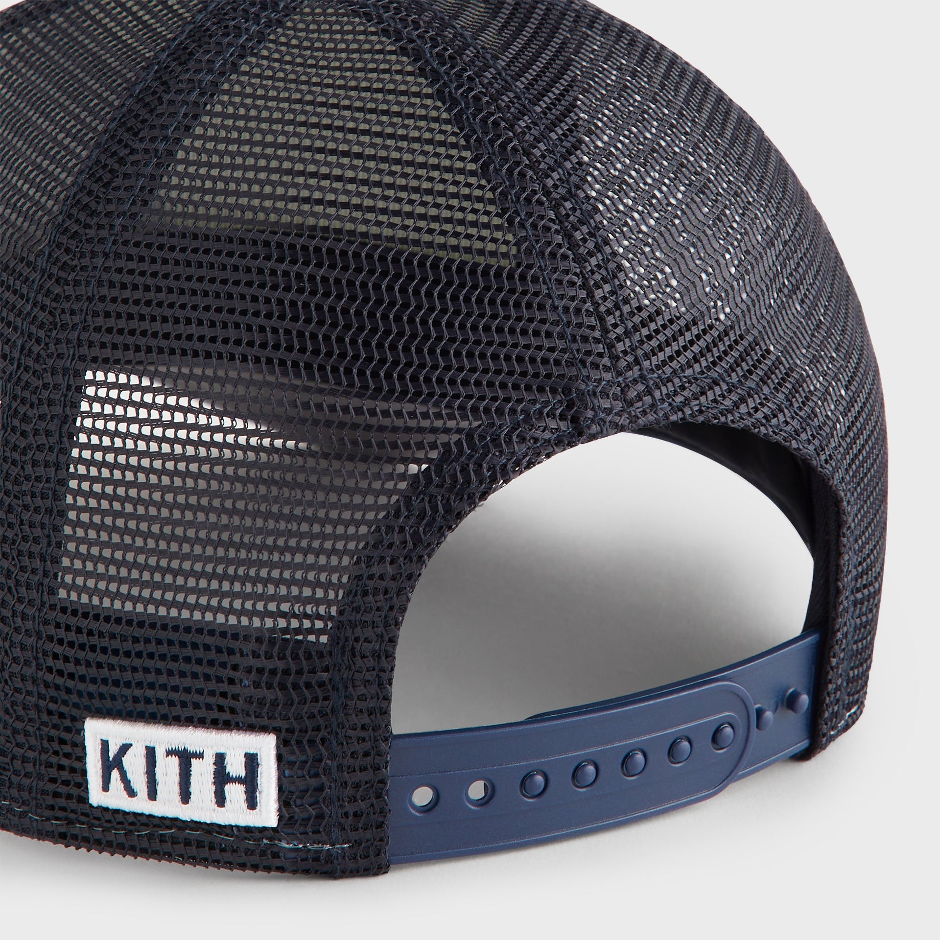 Kith & New Era for the New York Yankees 9FORTY A Frame Trucker Snapback - Nocturnal