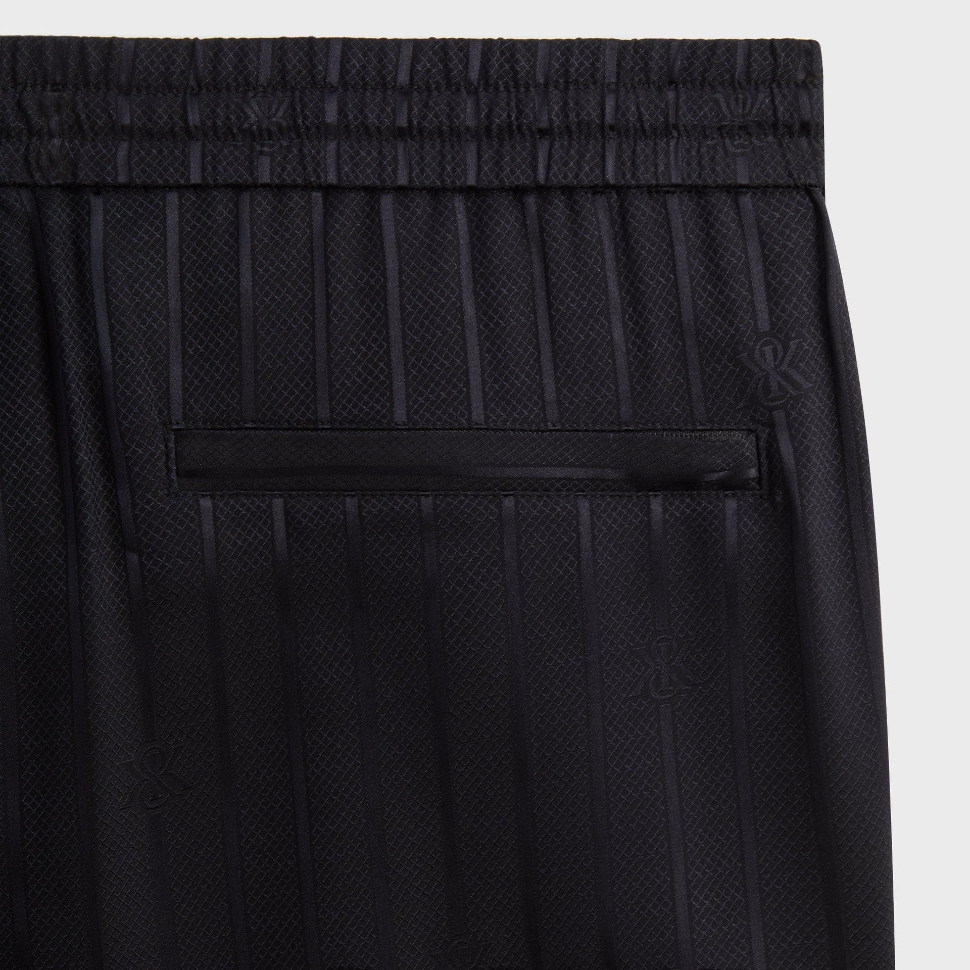 Kith Crest Logo Kylan Pull On Short - Black