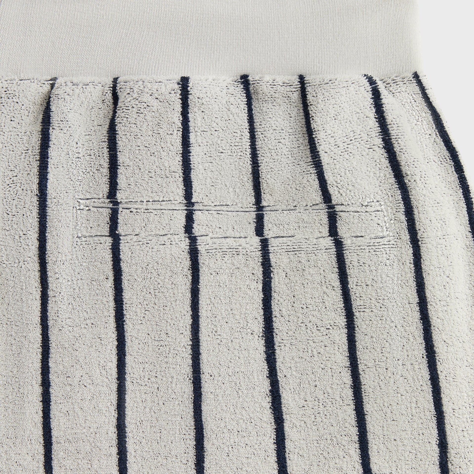 Kith Leo Terry Short - Sandrift