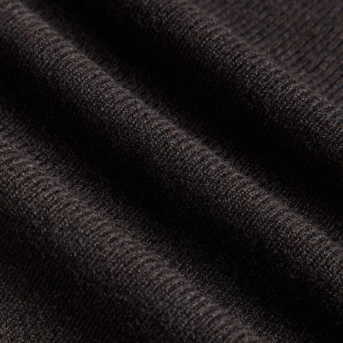 Kith Soft Rib Knit Crossbody Neck Warmer - Black - PH