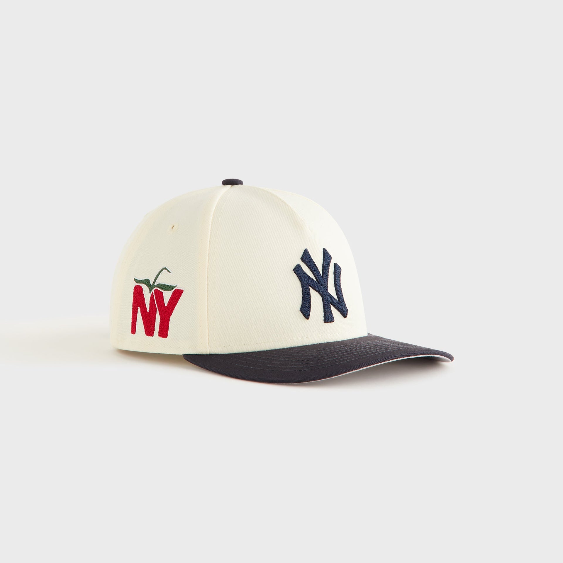 Kith Women & New Era for the New York Yankees 9FORTY Snapback - Sandrift