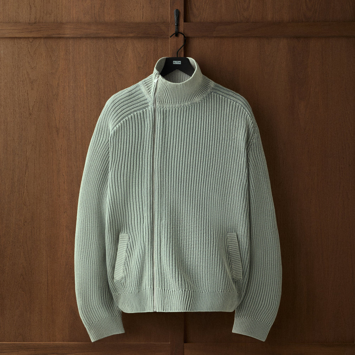 gid://shopify/MediaImage/46753815757076