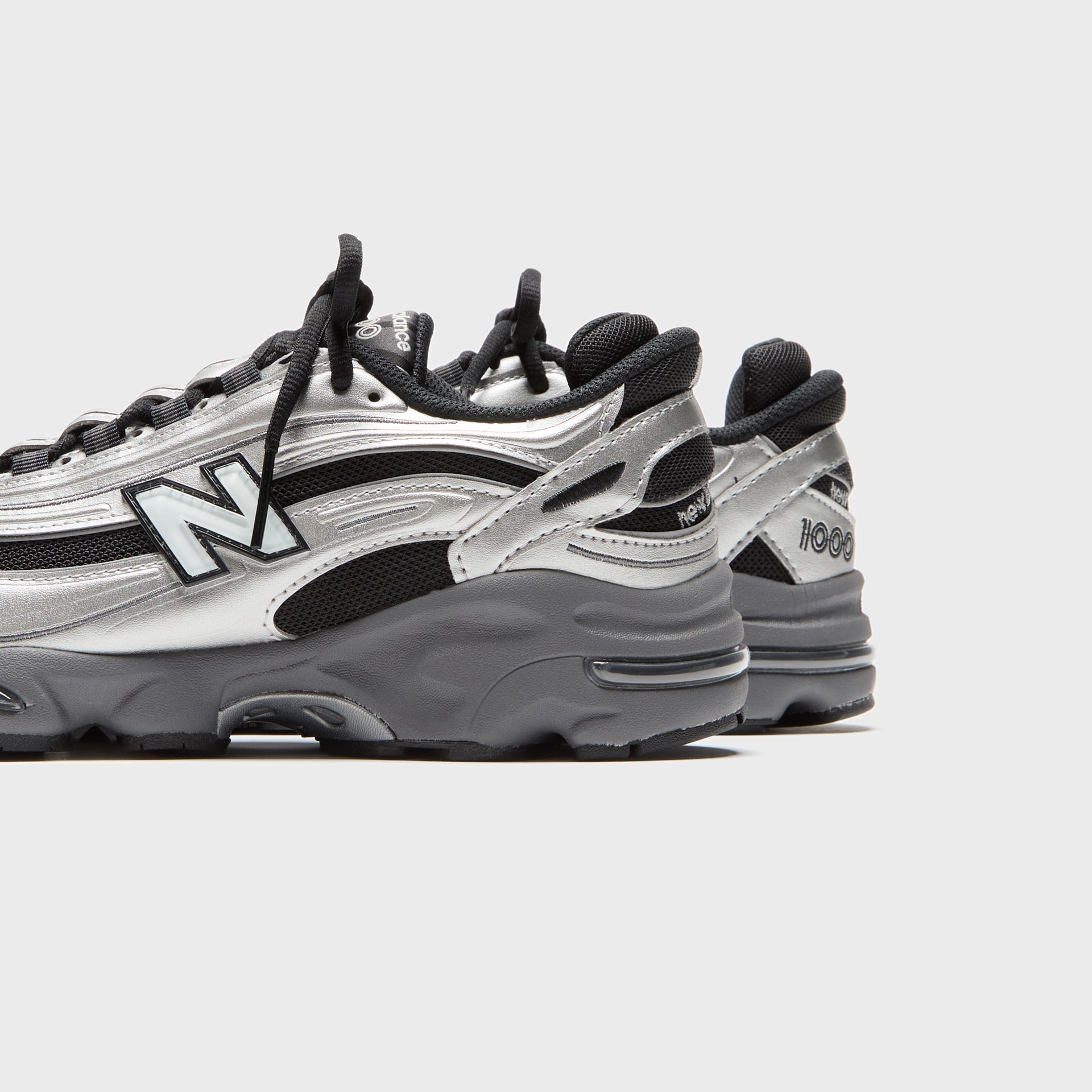 New Balance M1000 - Silver Metallic