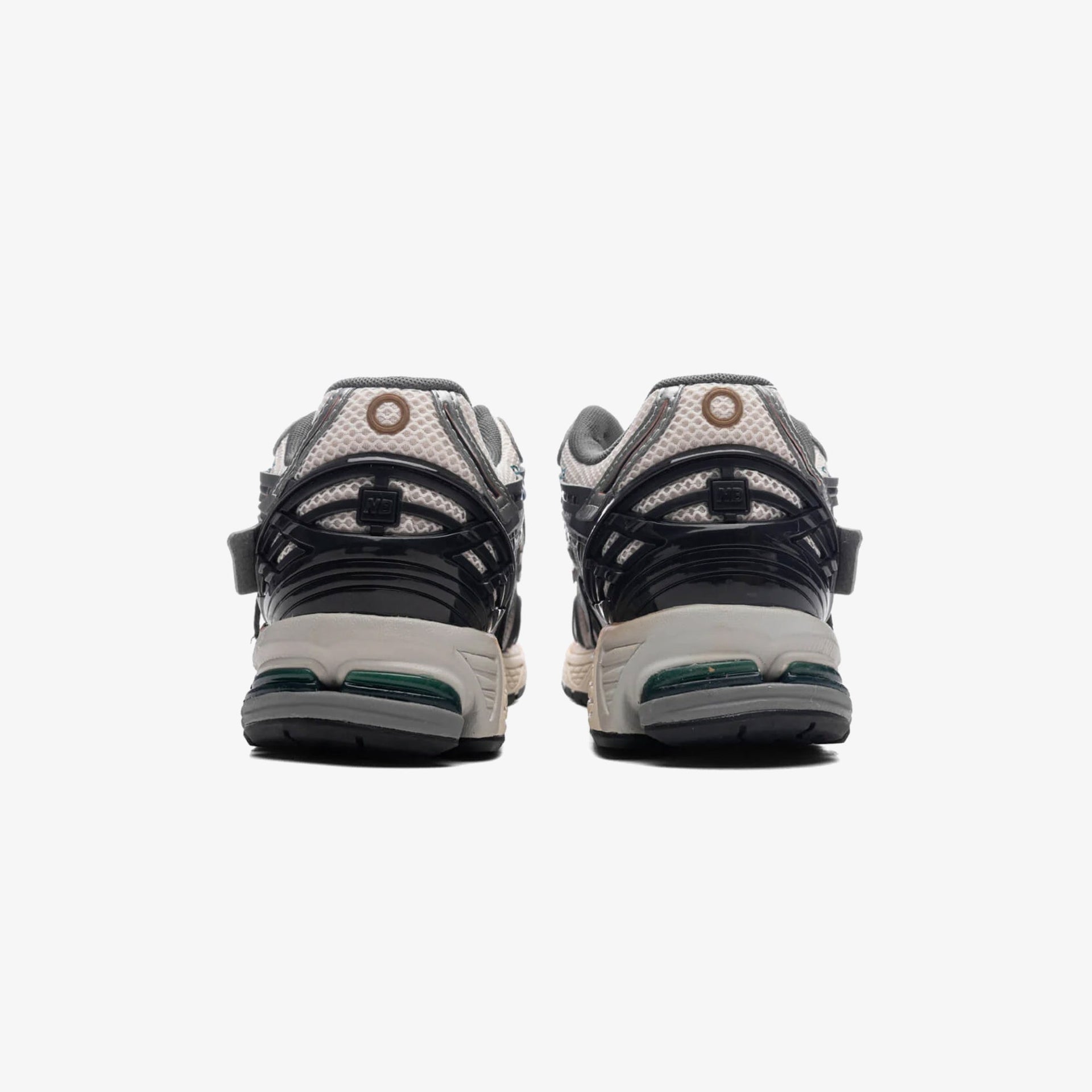 New Balance 1906A - Argent métallisé / Castlerock / Or métallisé