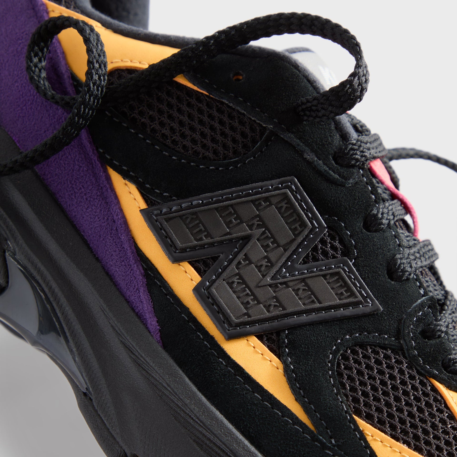 Ronnie Fieg & New Balance ABZORB 2010 in Black / Yellow