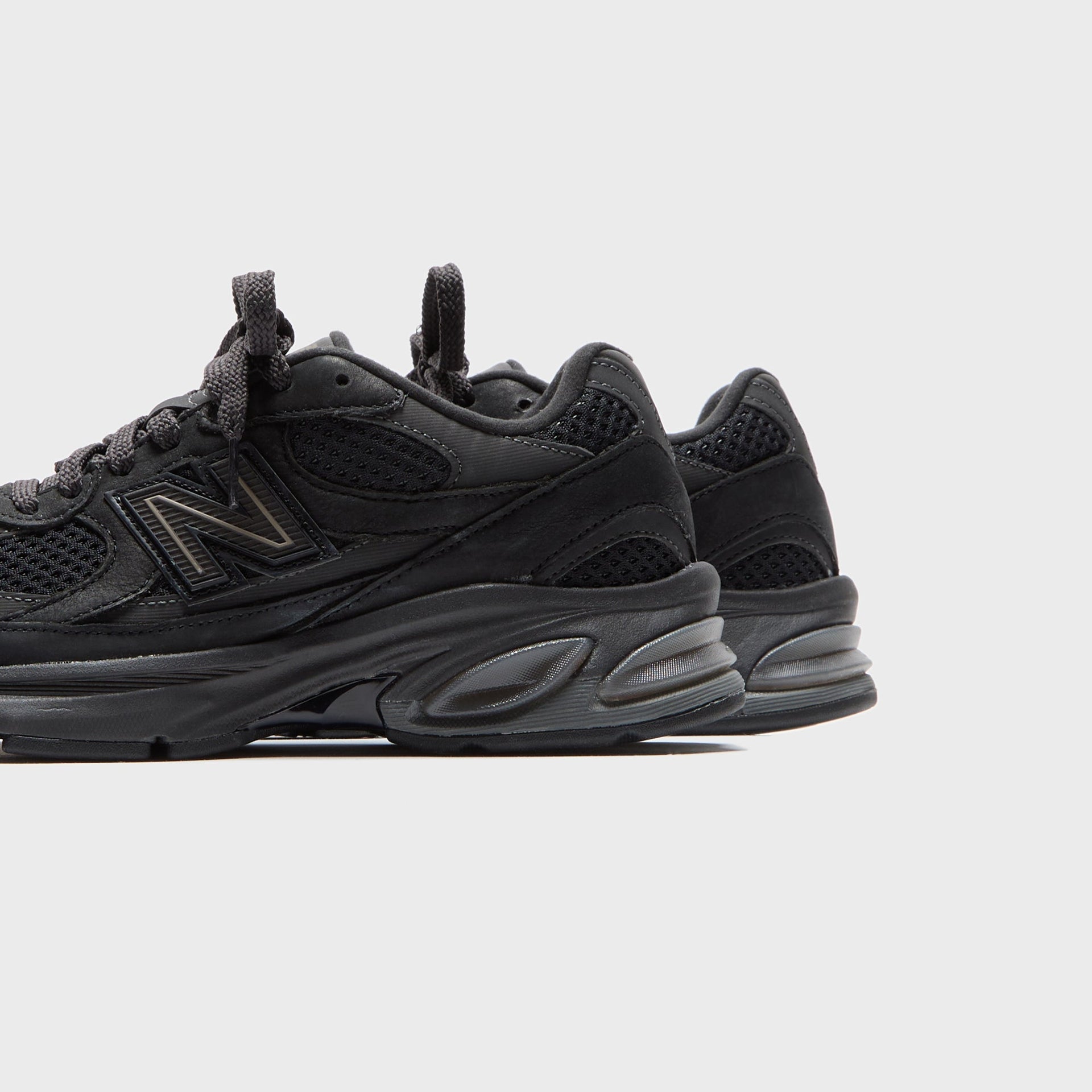 New Balance Abzorb 2010  - Black / Brown