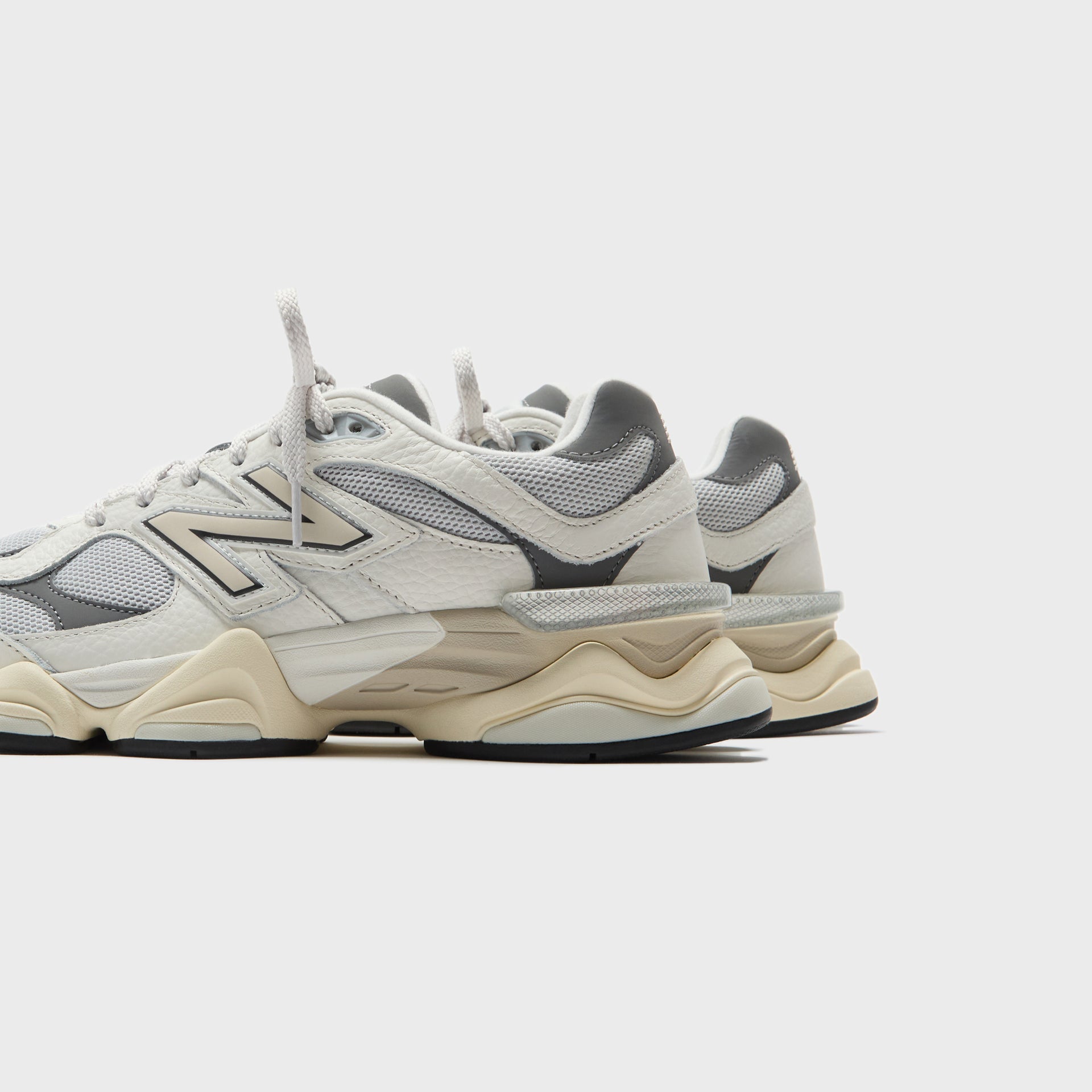 New Balance 9060 - Sea Salt