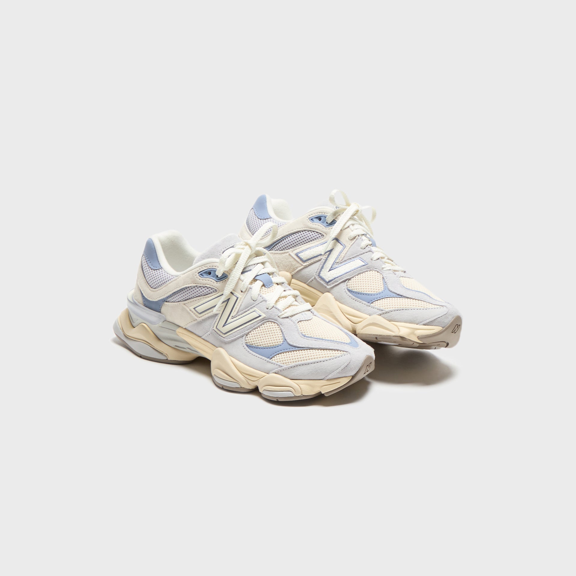 New Balance 9060 - Pearl Grey / Linen