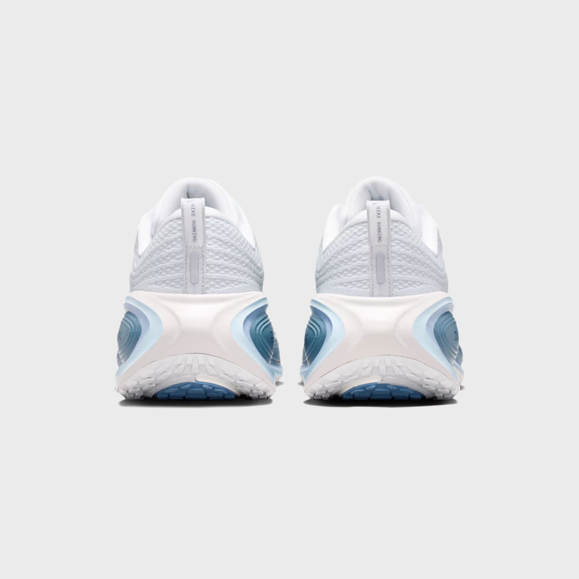 Nike Vomero Plus - Off-White / Grey Fog / Thunderstorm / Obsidian