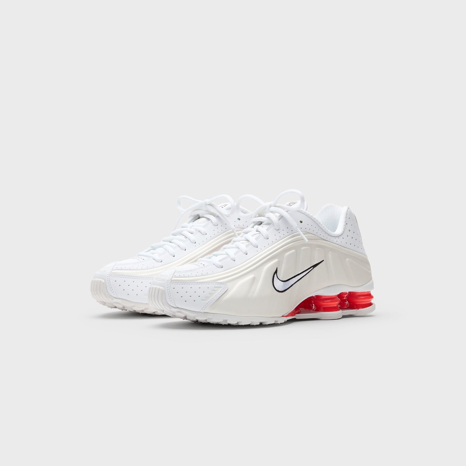 Nike WMNS Shox R4 - White / Phantom / Picante Red