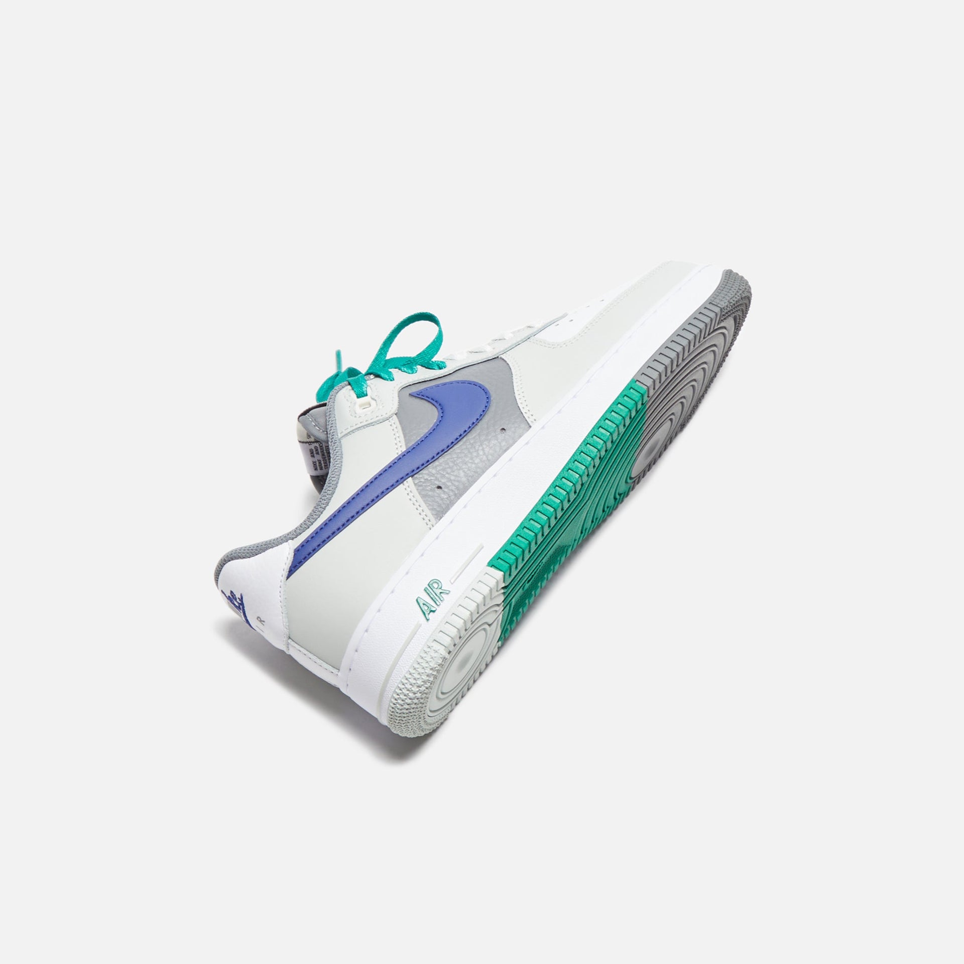 Nike Air Force 1 '07 Lv8 - Argent clair / Blanc / Gris fumé / Bleu roi foncé