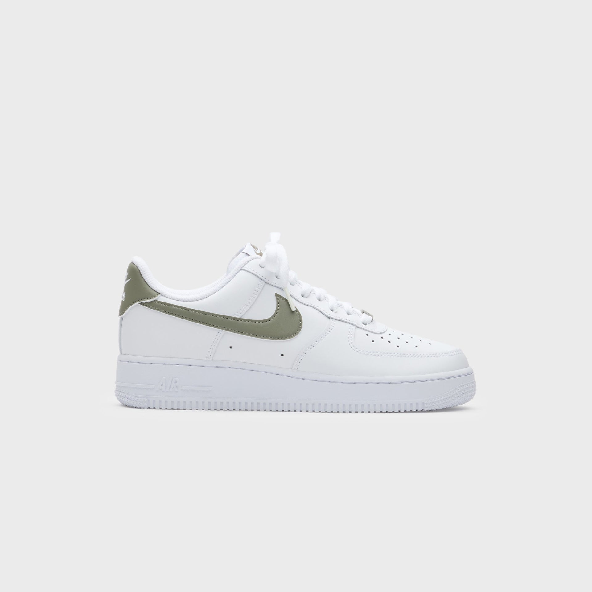Nike Air Force 1 '07 Ess - White / Light Army