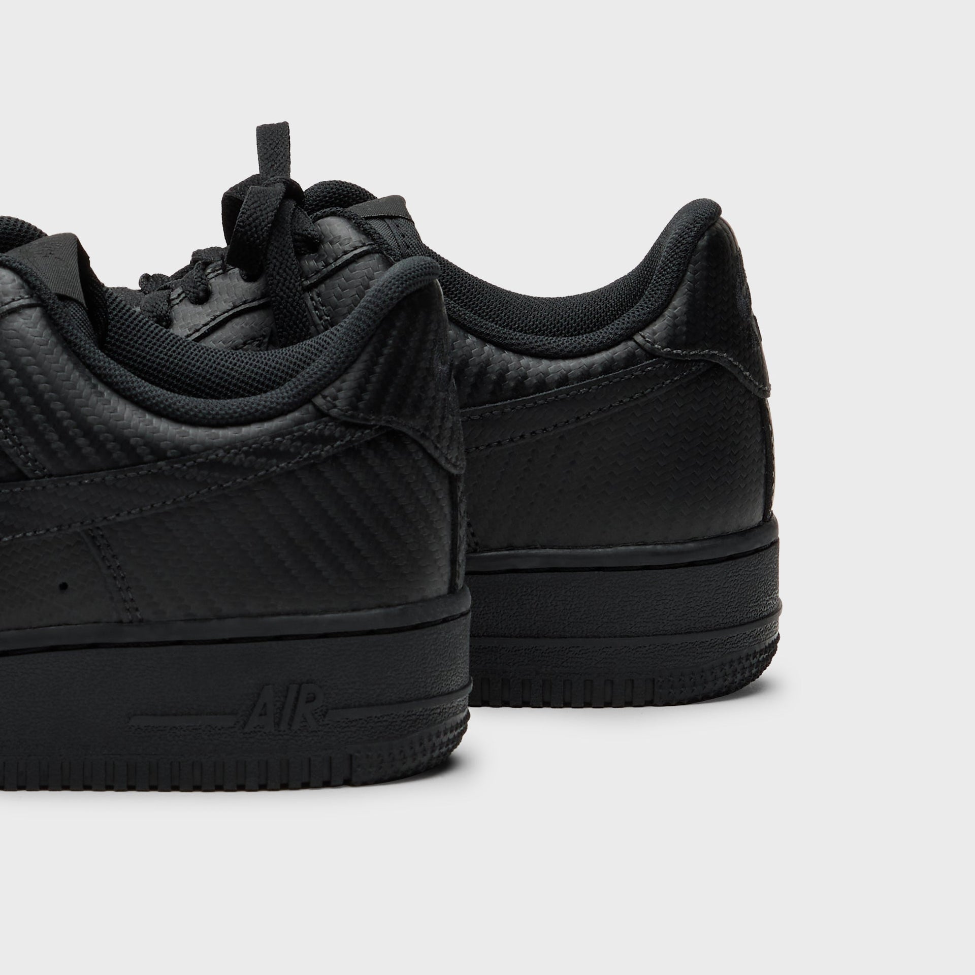 Nike Air Force 1 '07 LV8 -  Carbon Fiber Black / Black