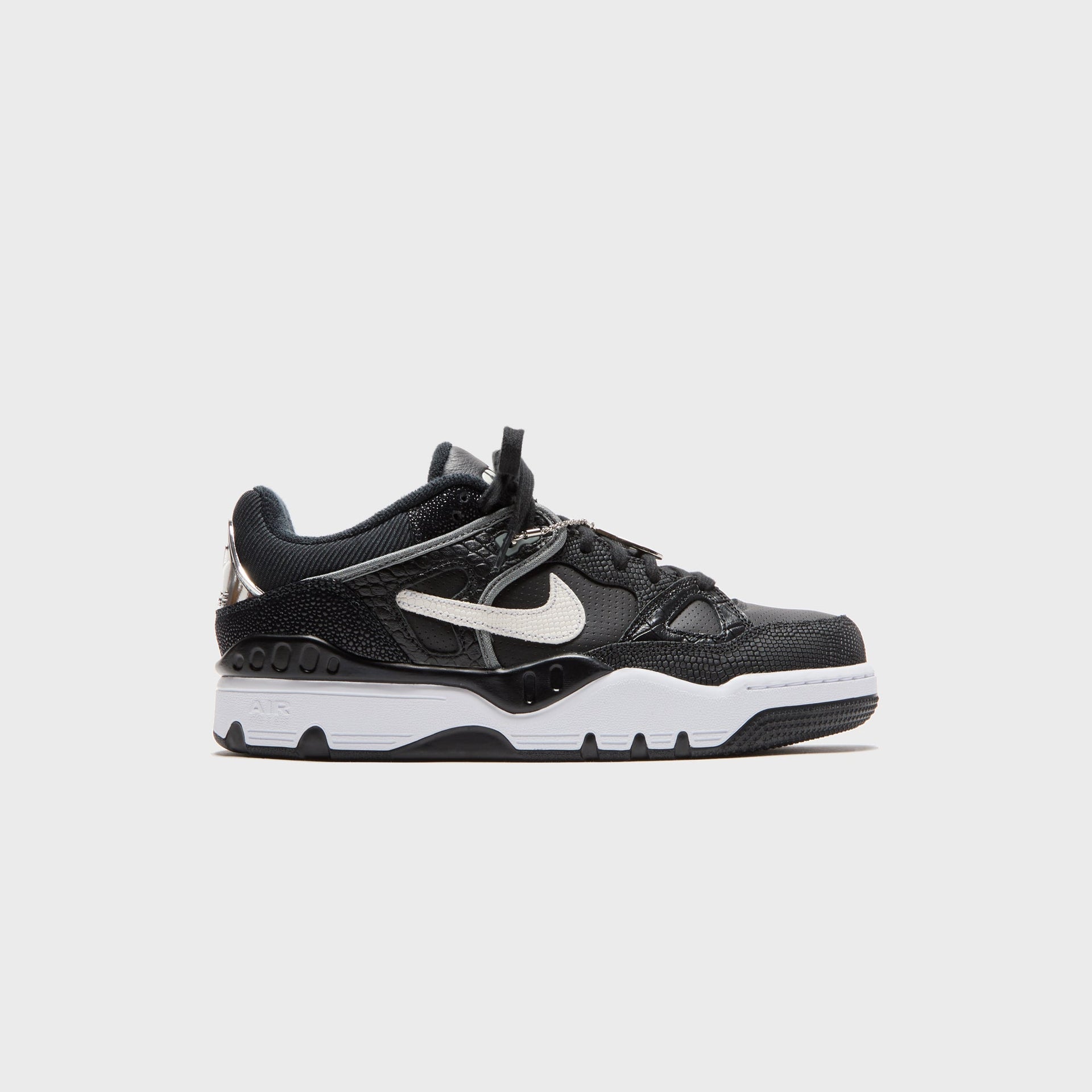 Nike x NIGO Air Force 3 Low - Black / White