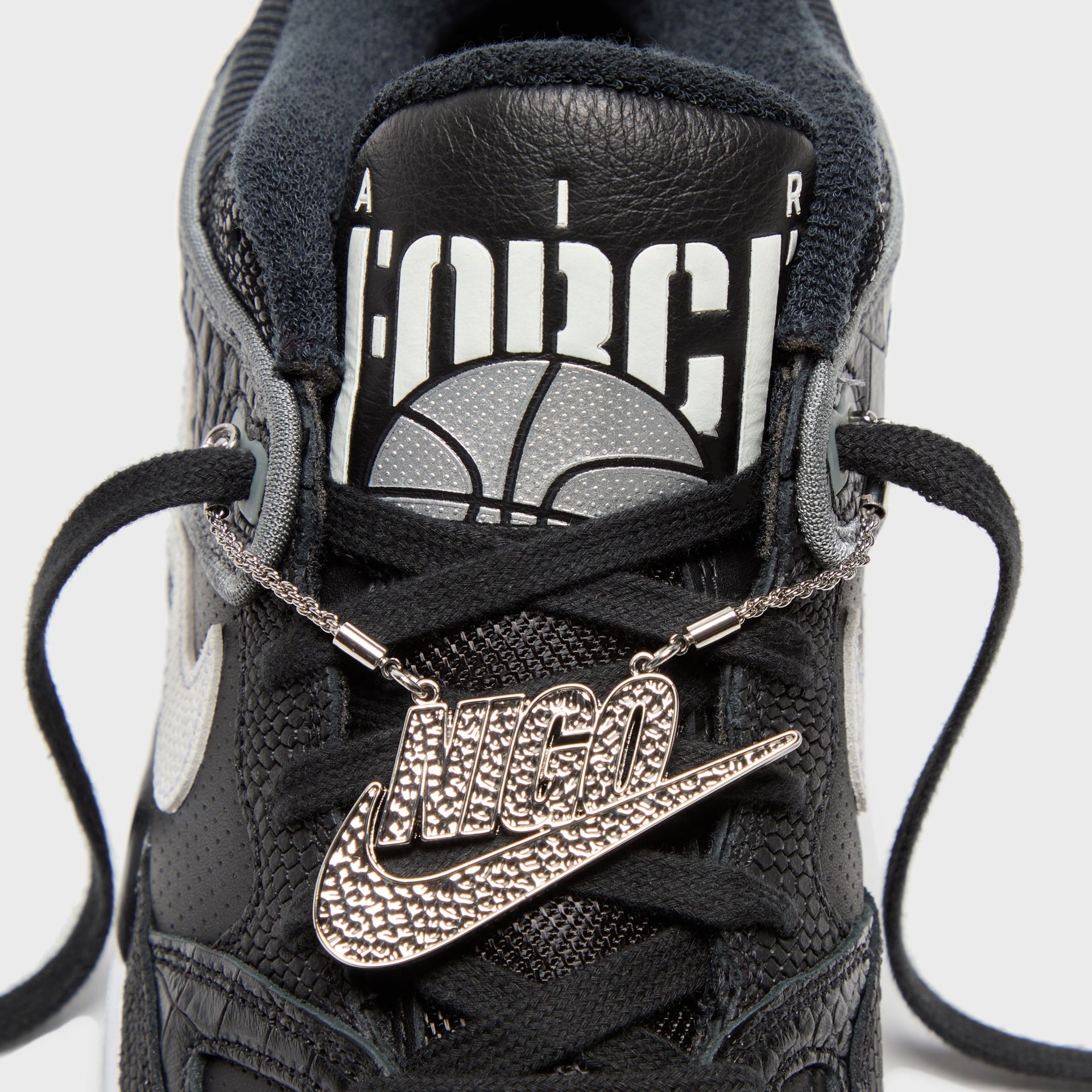 Nike x NIGO Air Force 3 Low - Black / White