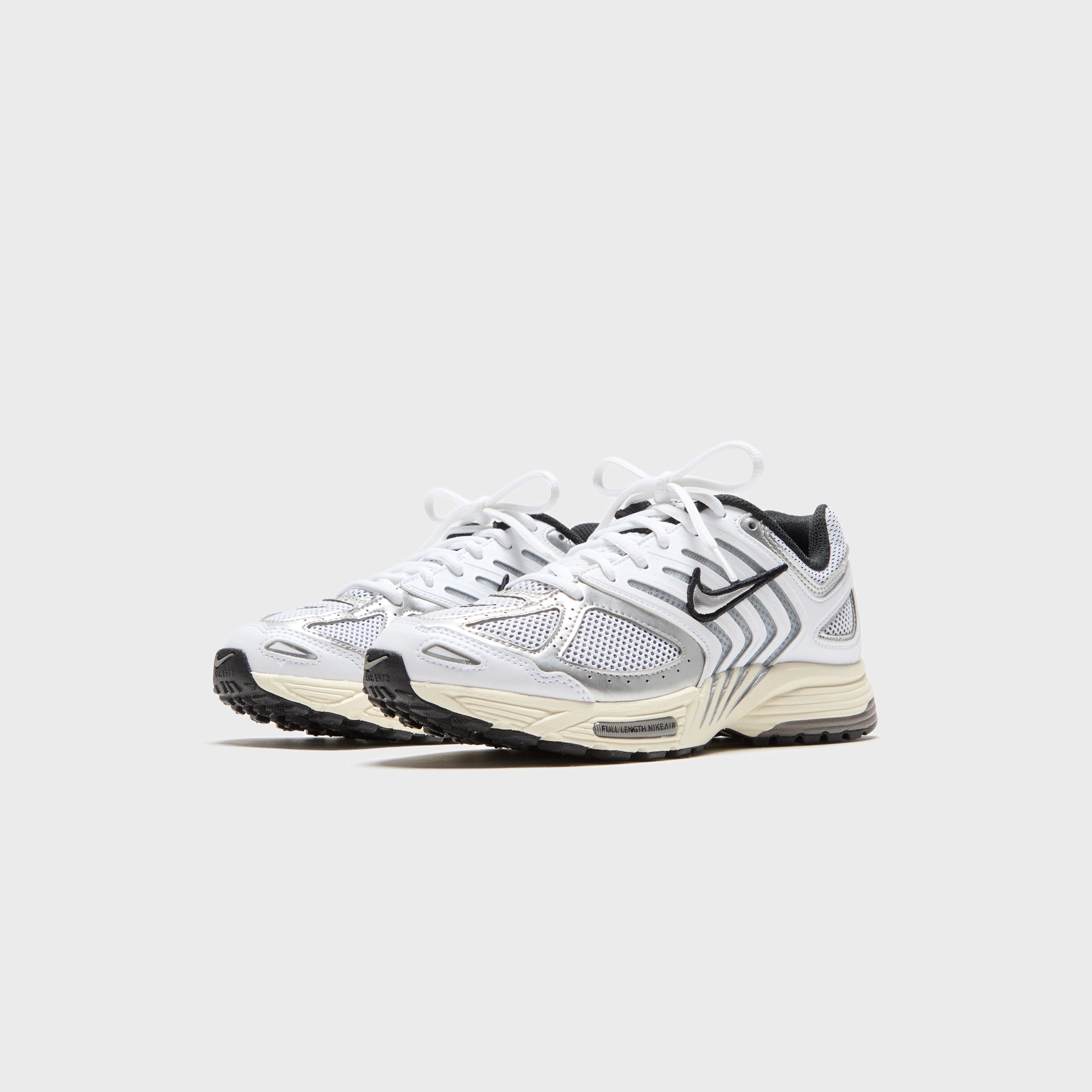 Nike WMNS Air Pegasus 2005 - White / Coconut Milk / Black / Metallic Silver