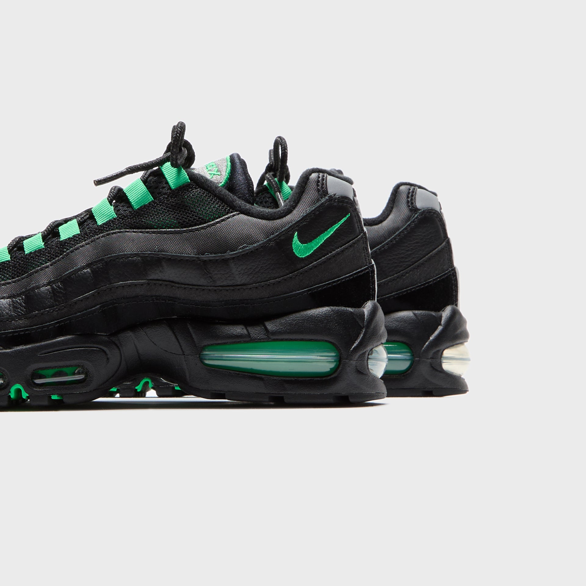 Nike Air Max 95 OG - Black / Green Shock / Black / Pearl Grey