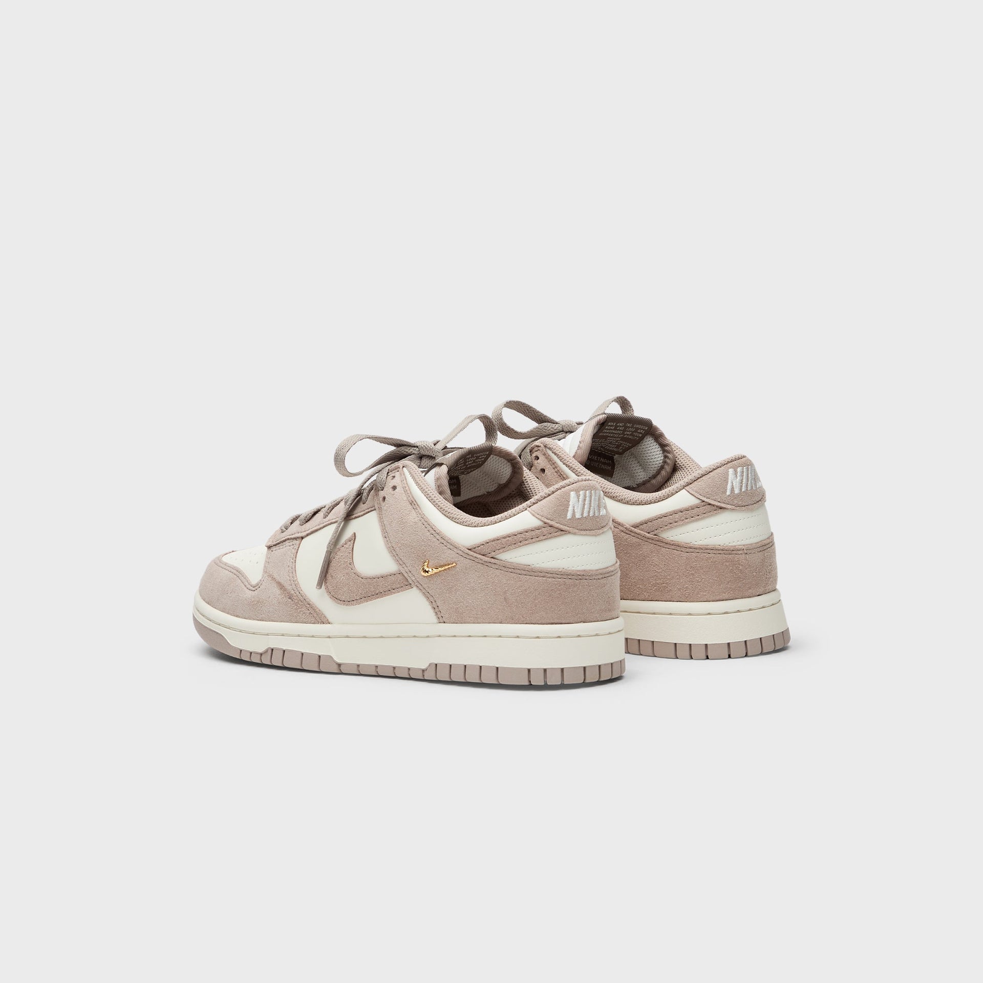 Nike WMNS Dunk Low - Sail / Metallic Gold