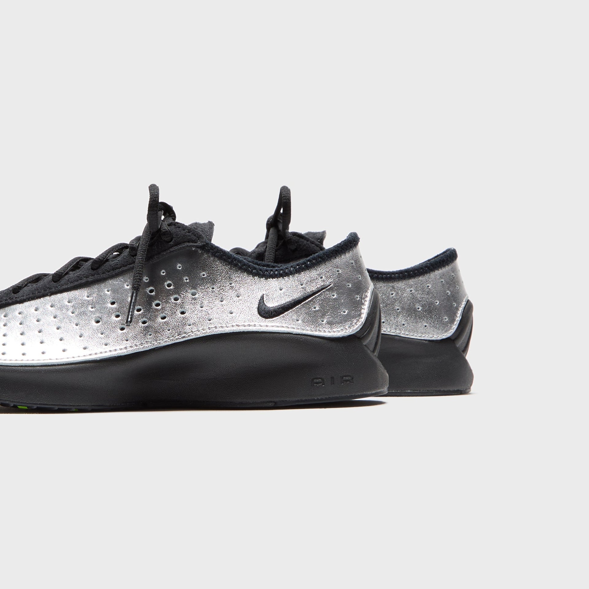 Nike WMNS Air Superfly - Metallic Silver / Black / Anthracite / Volt