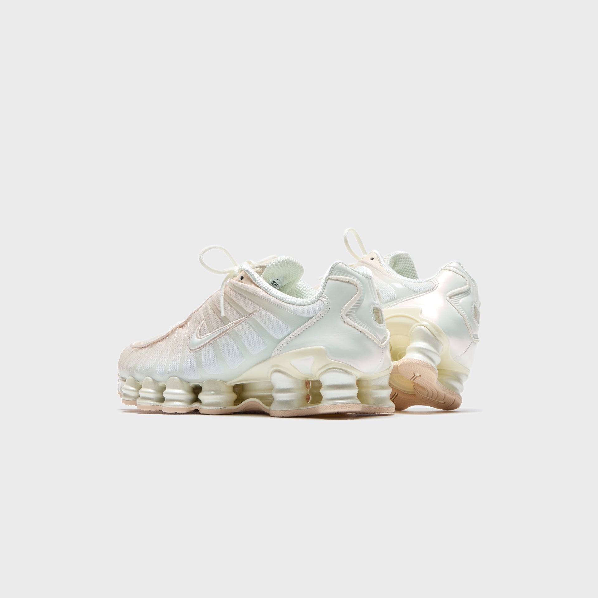 Nike WMNS Shox TL- Pearl White / Soft Pearl / Particle Pink