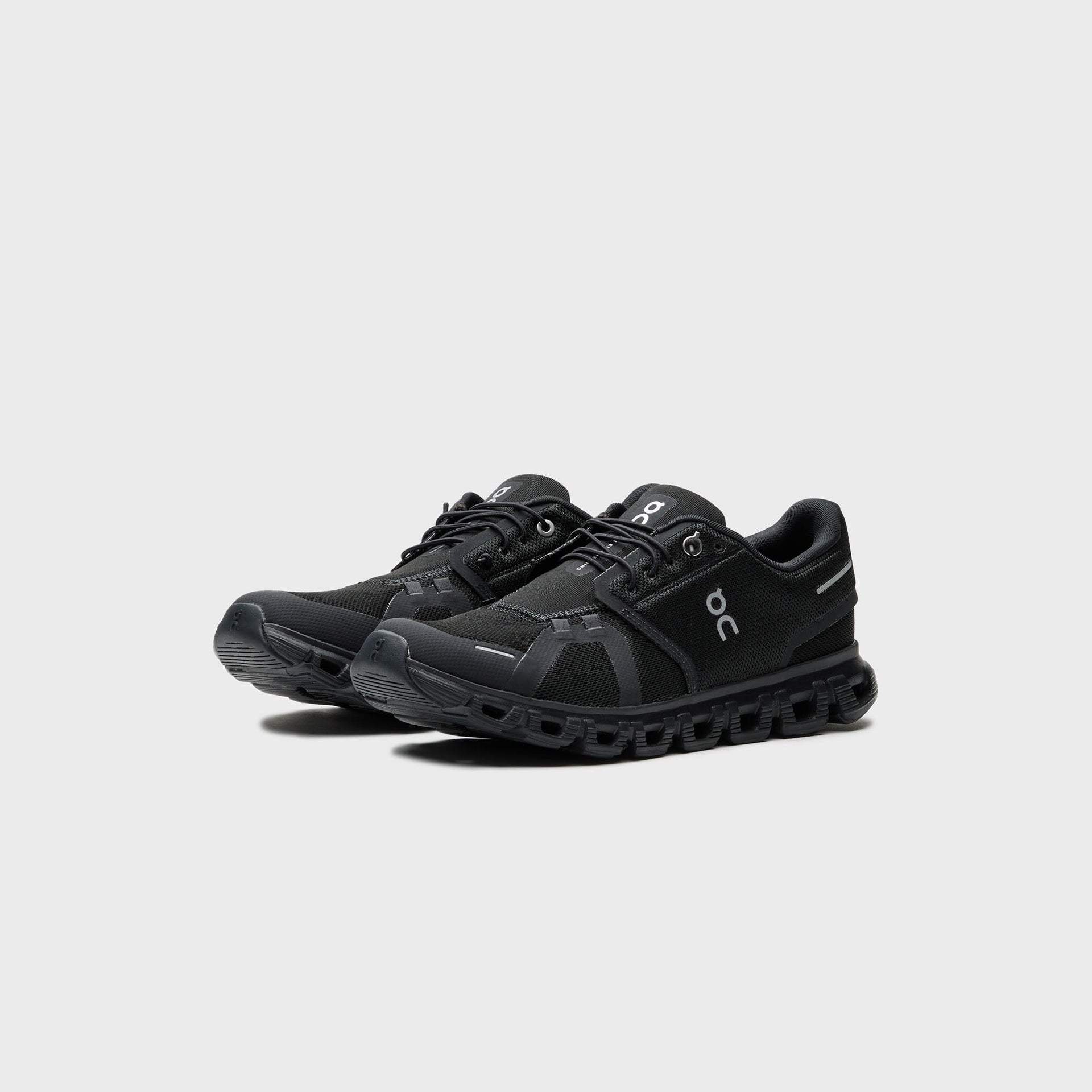On Running Cloud 6 - Black
