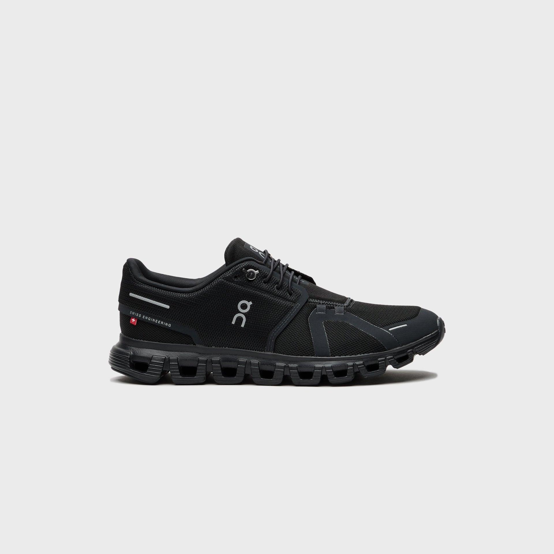 On Running WMNS Cloud 6 - Black