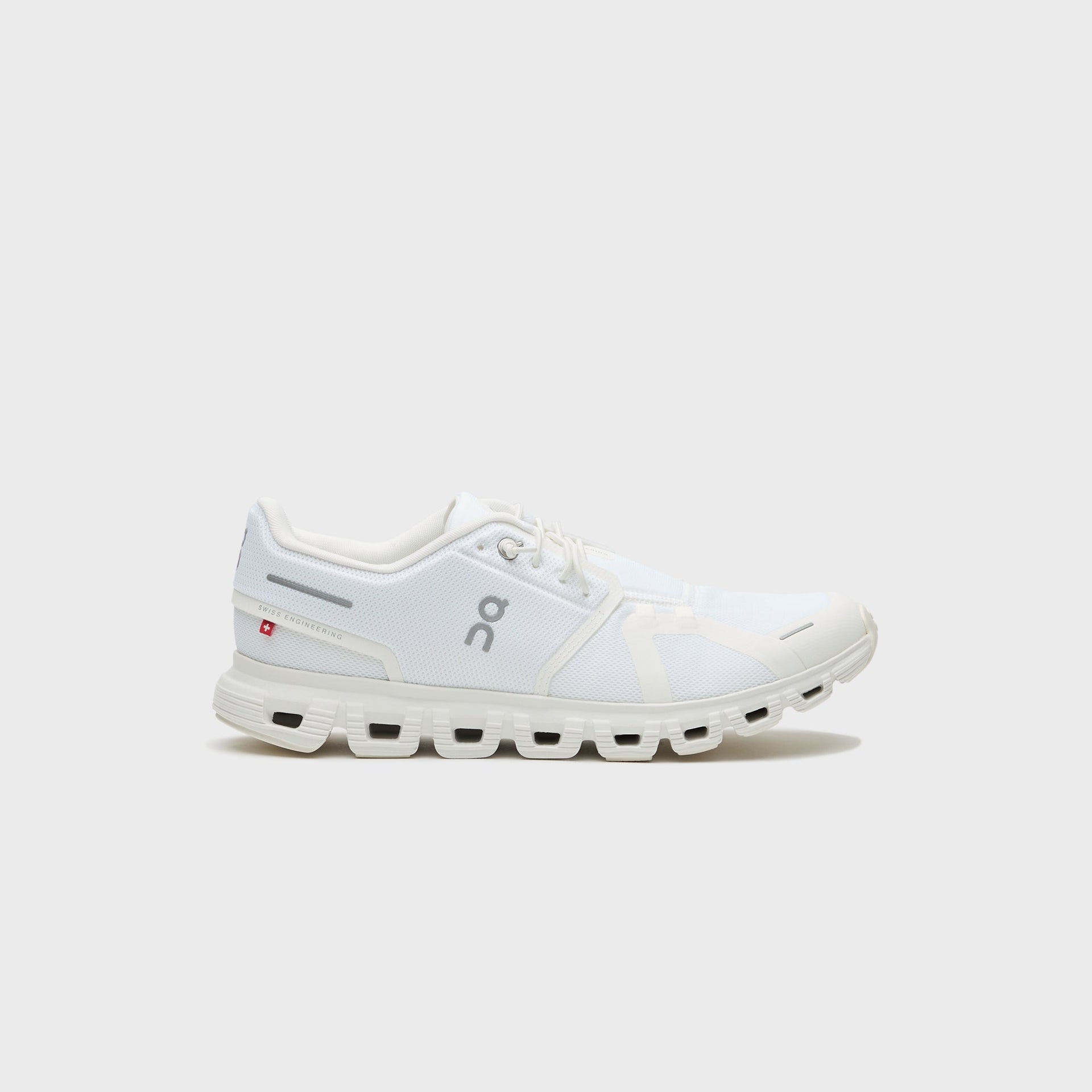 On Running WMNS Cloud 6 - White