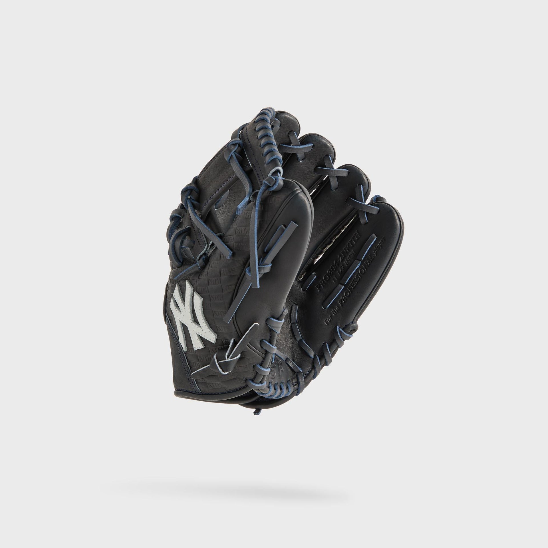 Kith & Rawlings for the New York Yankees Heart of the Hide Glove - Navy