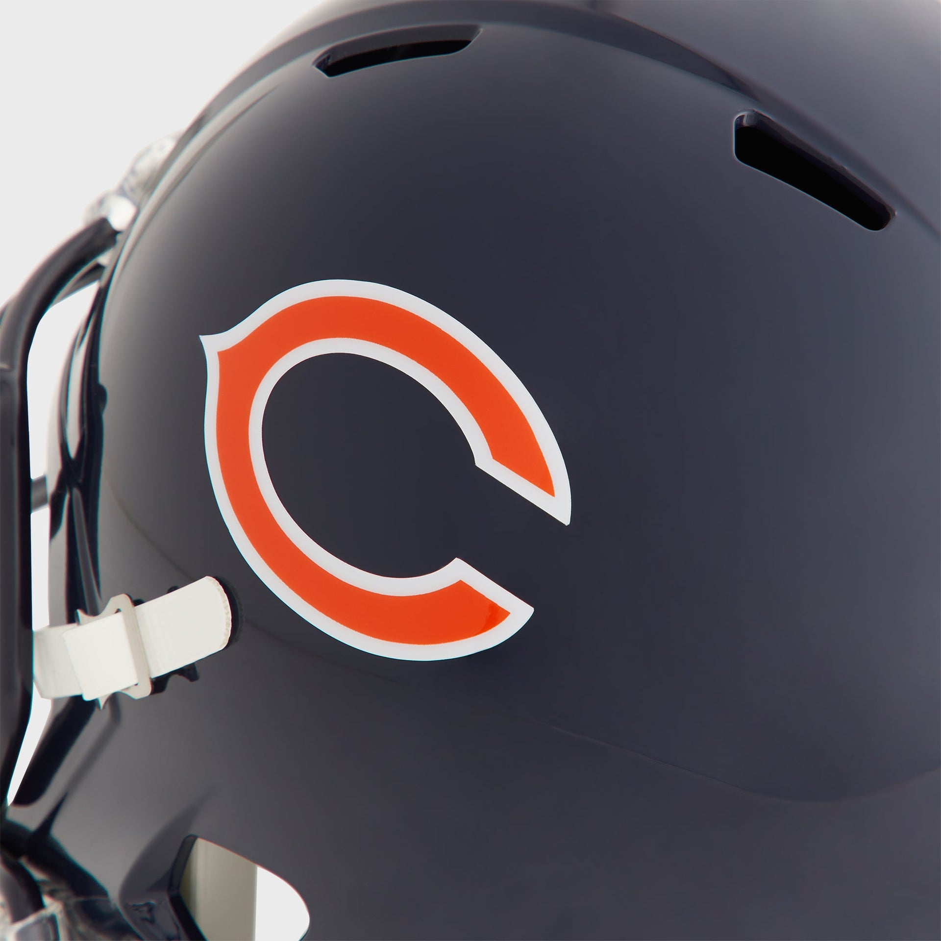 Kith & Riddell for the NFL Speed Replica Chicago Bears Helmet