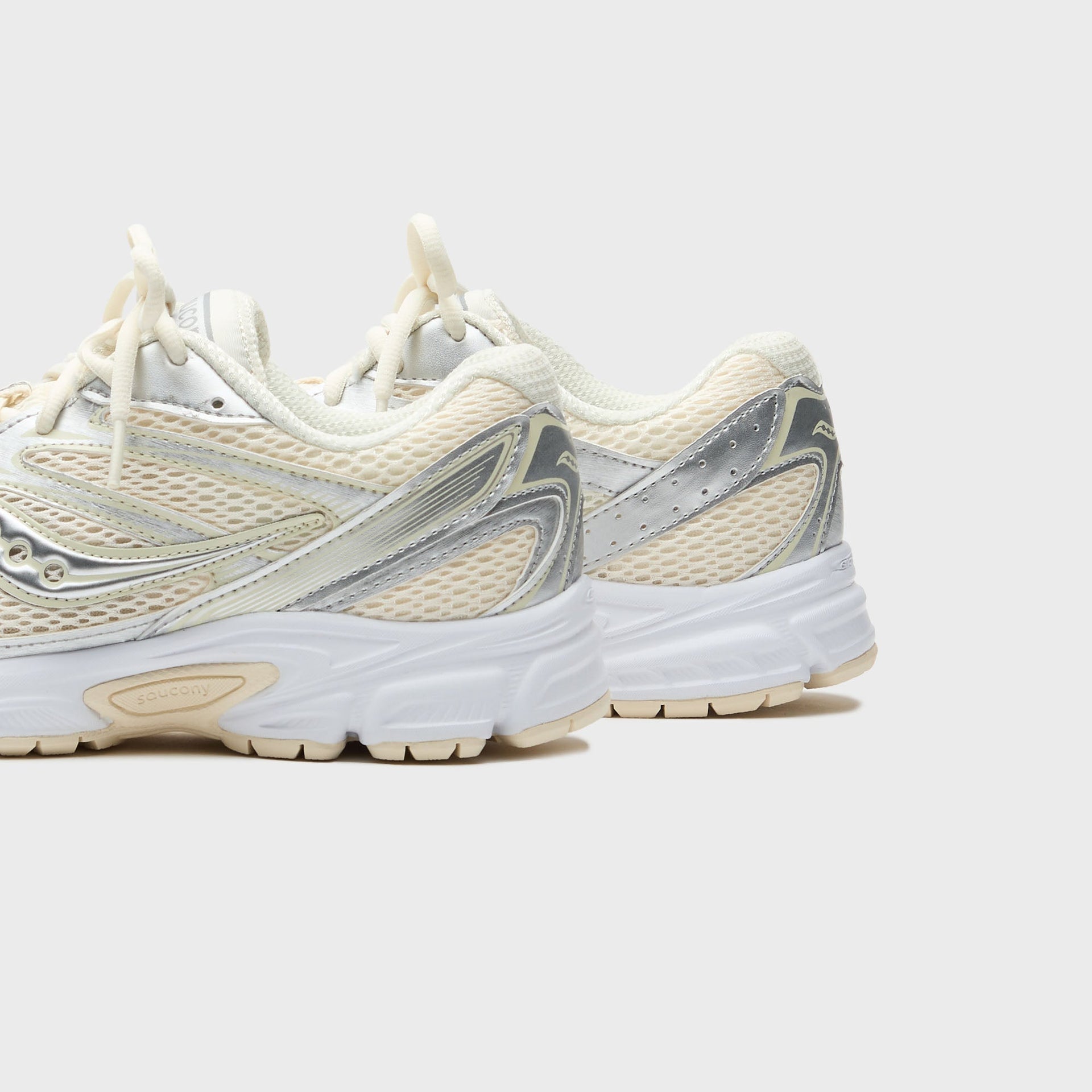 Saucony WMNS Ride Millennium - Cream / Silver