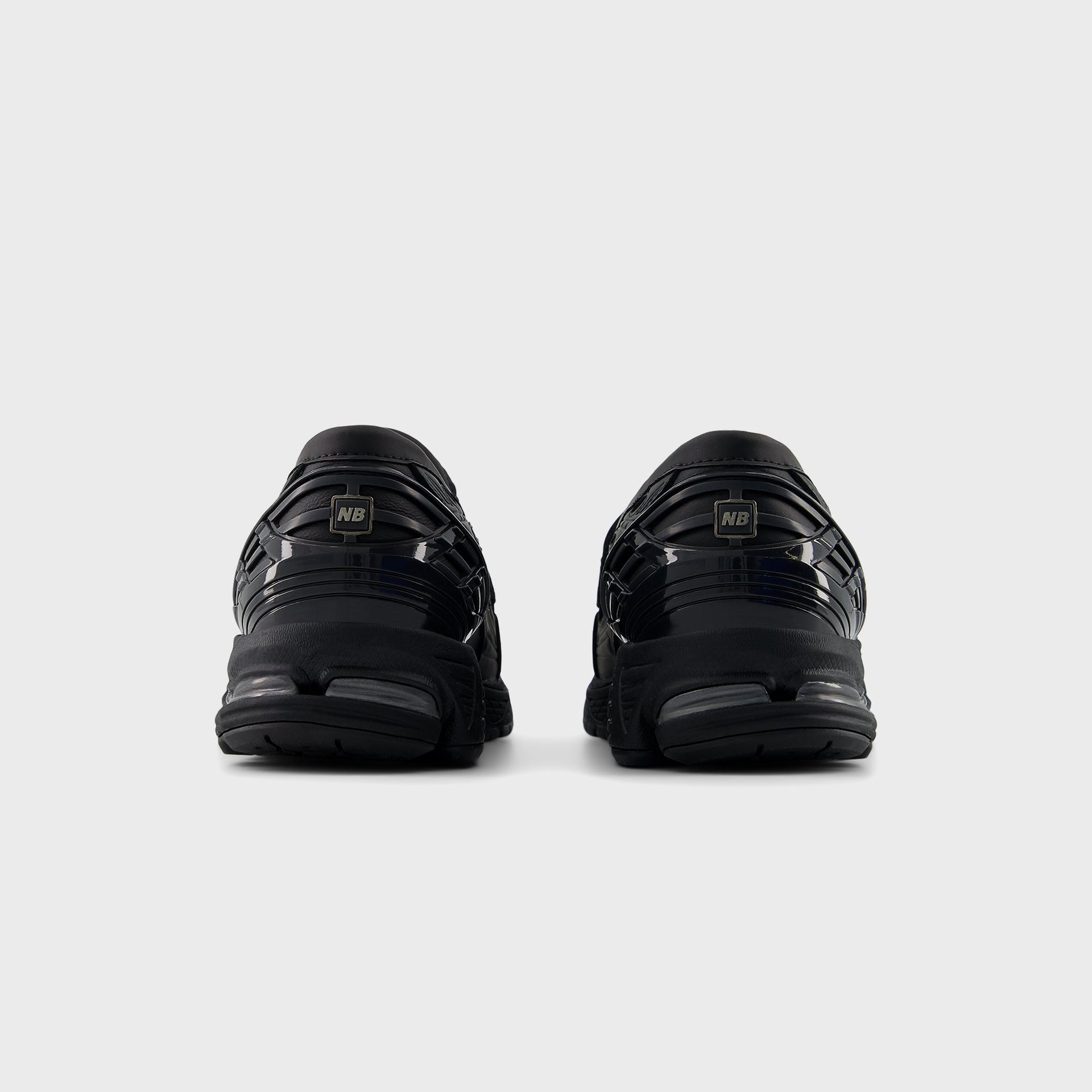 New Balance 1906L - Black / Angora